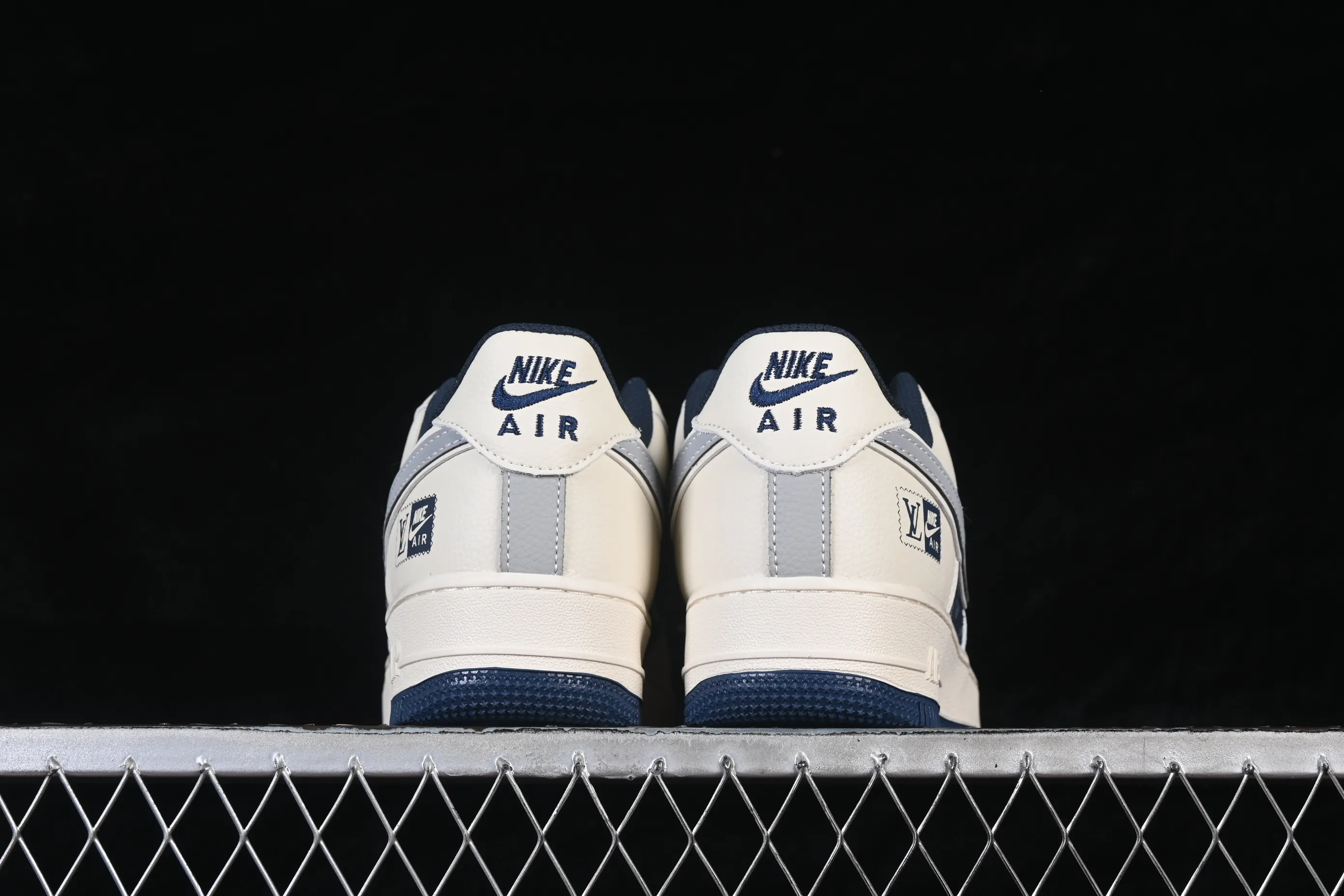 All categories Nk Air Force 1 Air Force series Nk Air Force 1 Low Air Force low-top Nike Air Force 1'07 Low LV joint beige denim Air Force 1 low-top casual sneakers XY2025-006